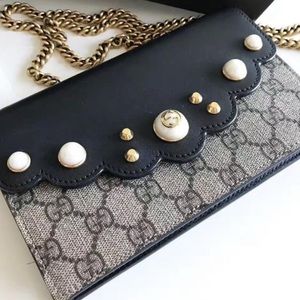 SOLD ! Auth Gucci Peony GG Supreme Pearl Wallet